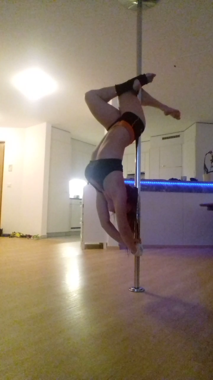 Russian layback